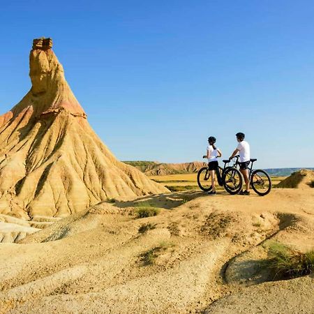 Casa Bardena Negra, Comodo Alojamiento Para Visitar Las Bardenas Y Sendaviva Fustinana Ngoại thất bức ảnh