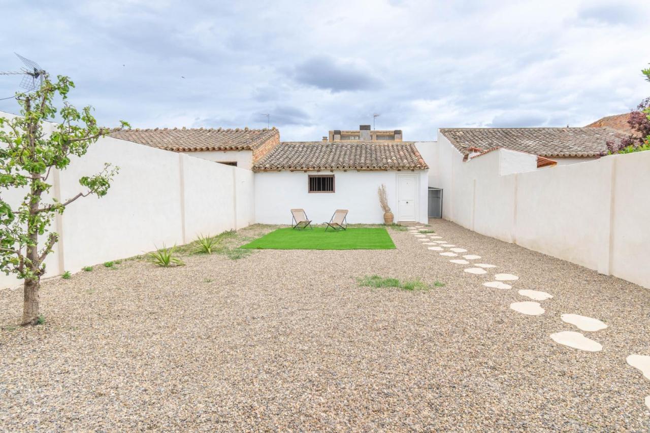 Casa Bardena Negra, Comodo Alojamiento Para Visitar Las Bardenas Y Sendaviva Fustinana Ngoại thất bức ảnh